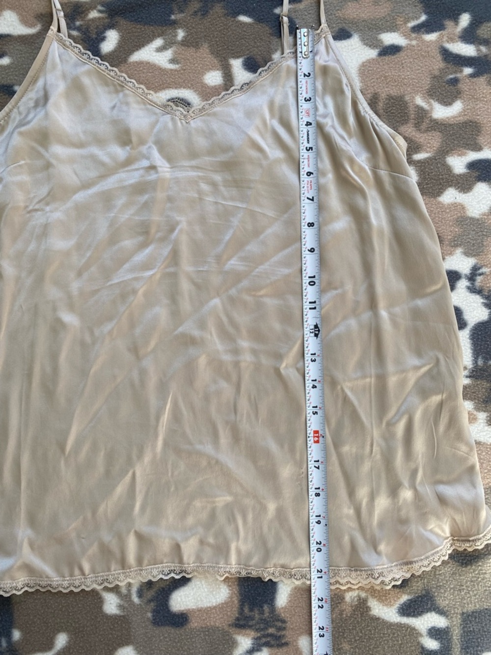 By Anthropologie Silk Lace Trim Camisole Women's Top Beige Champagne Size Large - Picture 4 of 8